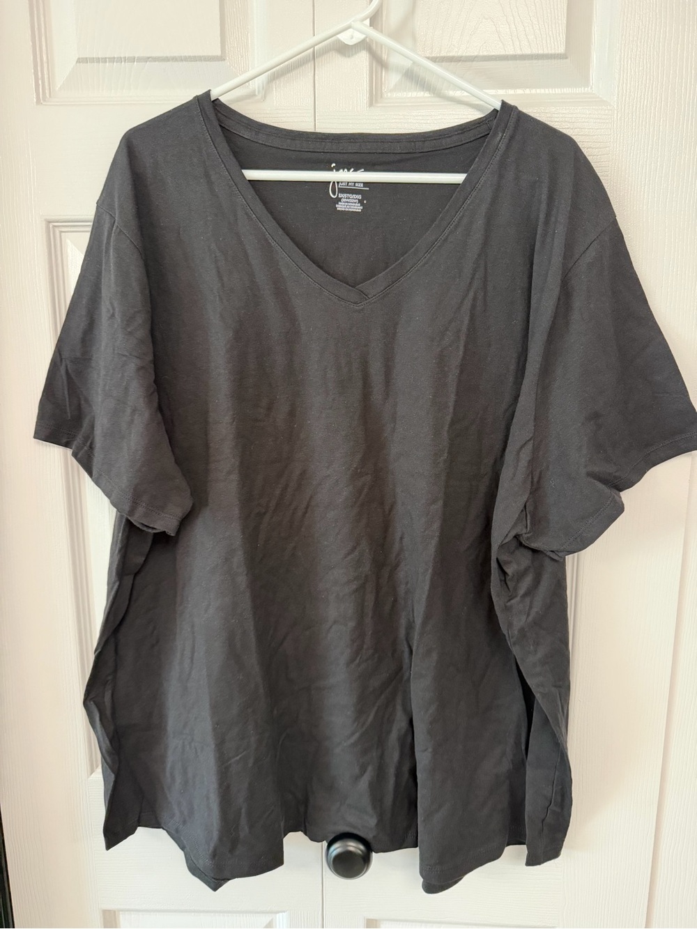 Just My Size Black V-Neck Short Sleeve Tee